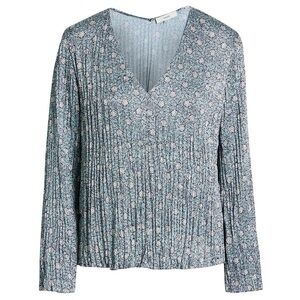 VINCE Light Blue Satin Plissé Floral Print V-Neck Blouse, Size Medium.